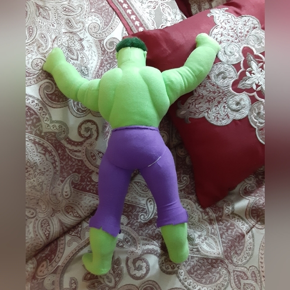 Incredible Hulk action stuffed figure bear - Picture 5 of 11